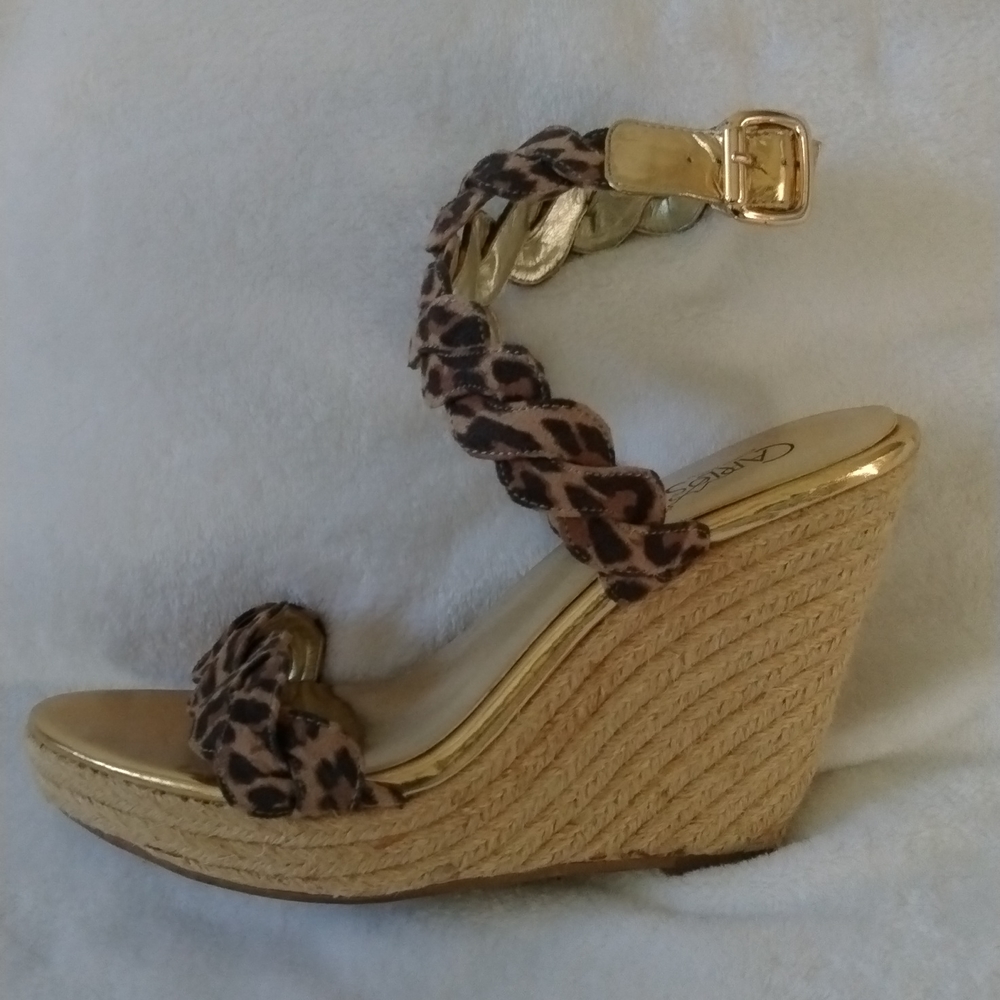 Sandals, size 8 - Picture 2 of 5